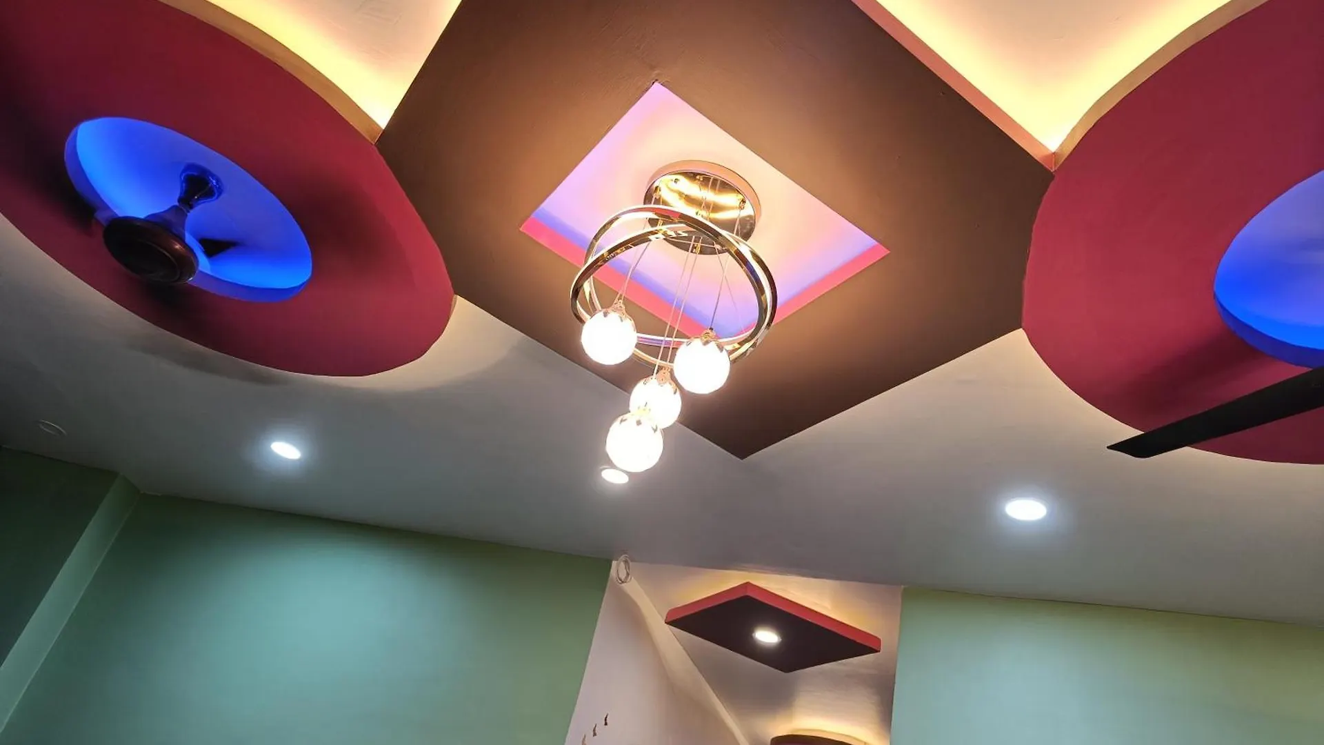 Hotel Pragya International Varanasi India