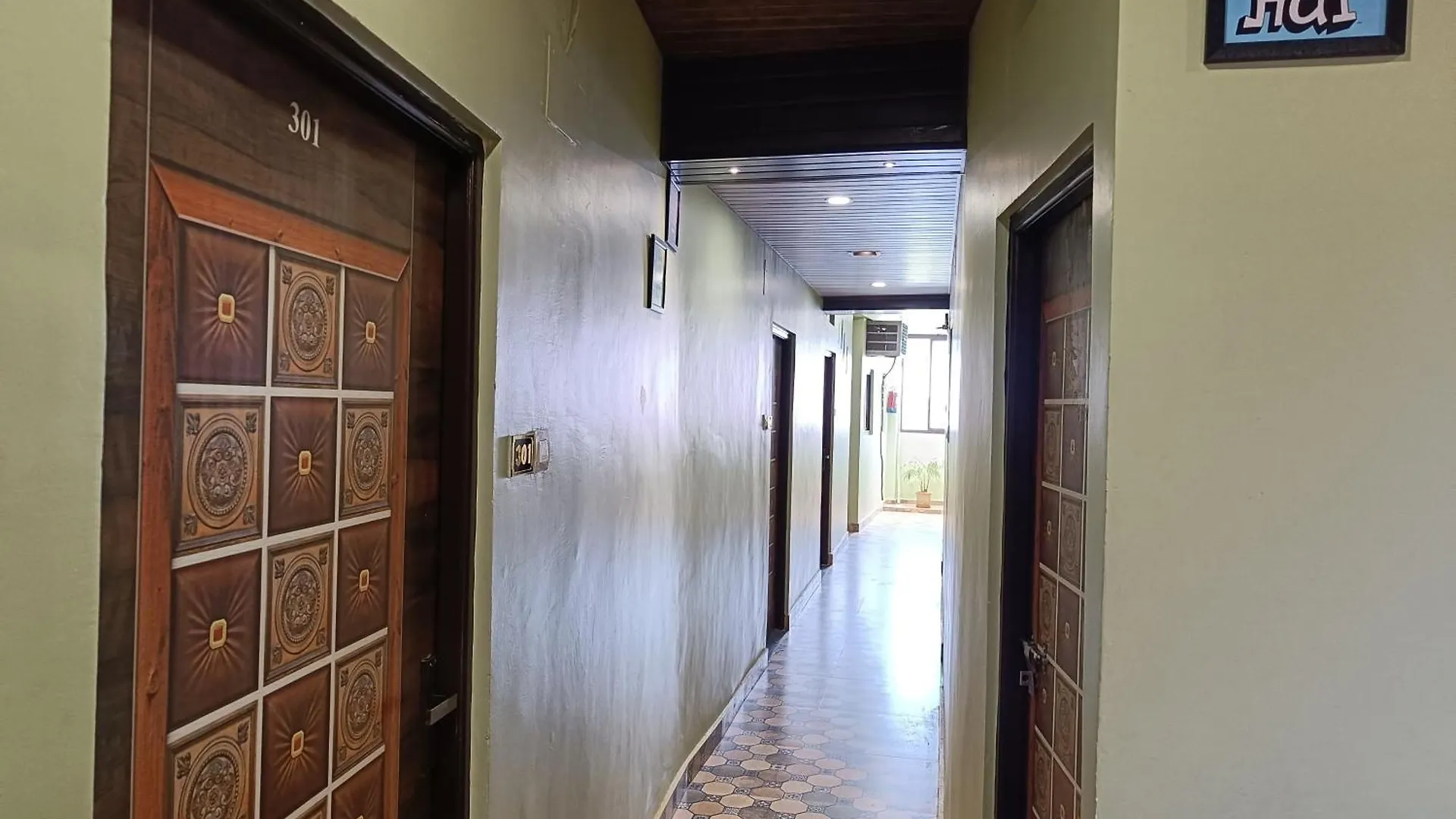 **  Hotel Pragya International Varanasi India