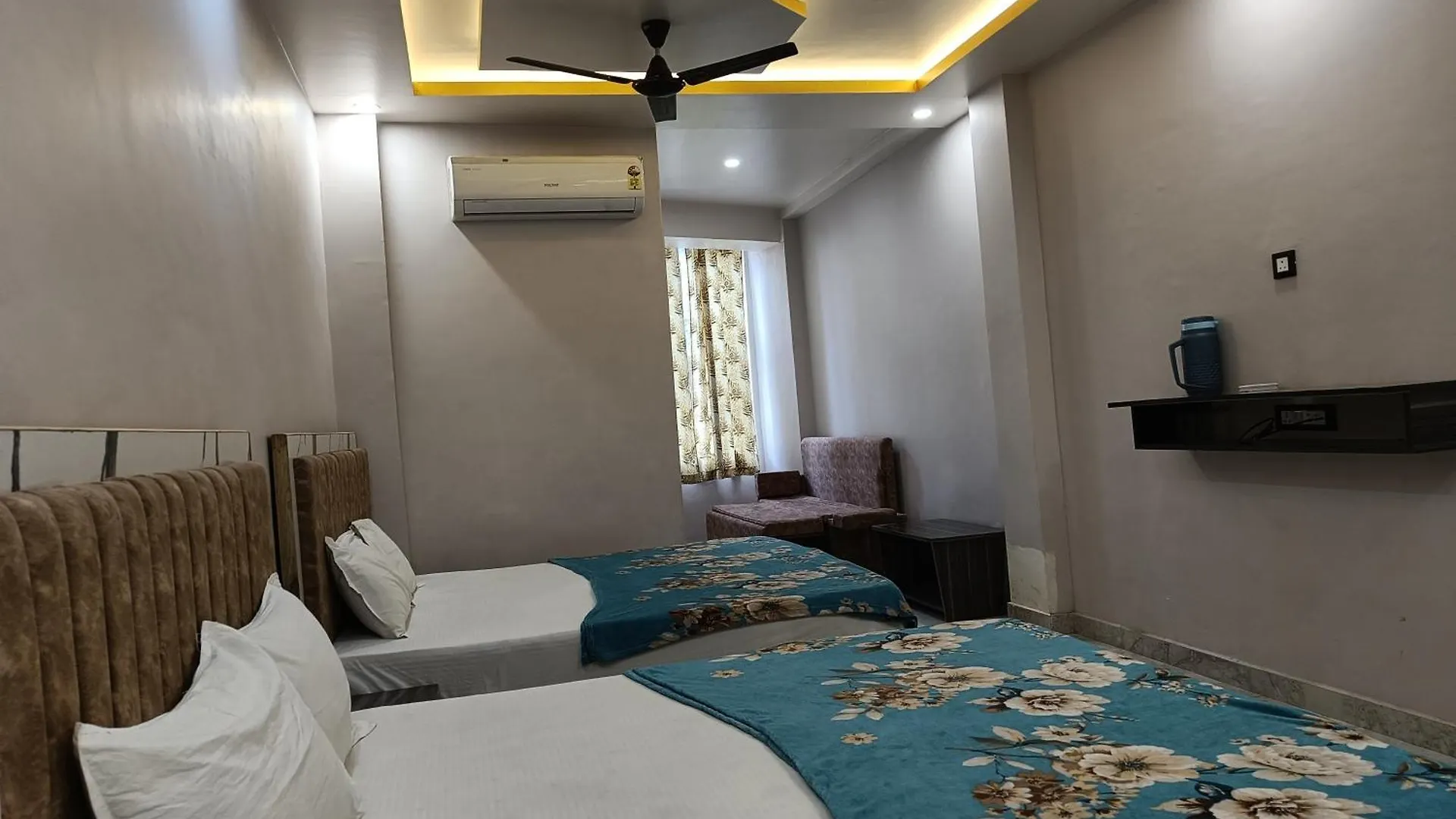 **  Hotel Pragya International Varanasi India